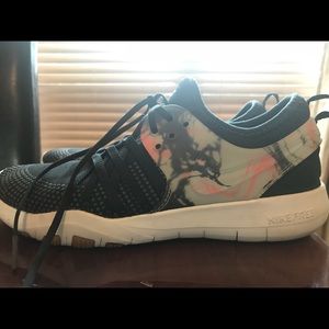 Nike Free TR7 Training Shoes